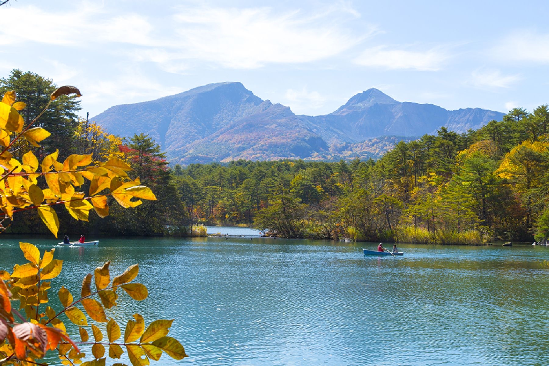 Mùa thu yên bình ở Hồ Goshikinuma