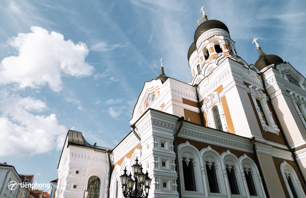 Nhà thờ Alexander Nevsky với kiến trúc mái vòm đặc trưng