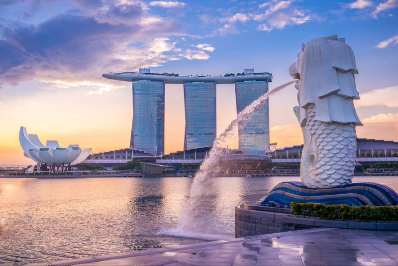 Du khách có thể dành thời gian ghé thăm quốc đảo trên biển Singapore
