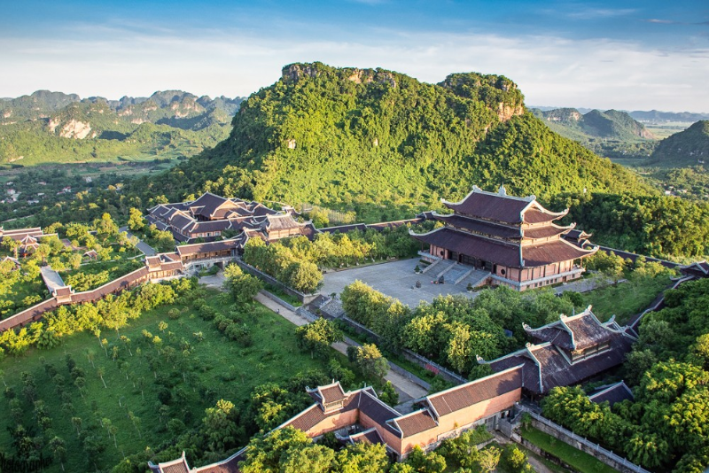 Chùa Bái Đính là một trong những ngôi chùa lớn nhất tại Việt Nam
