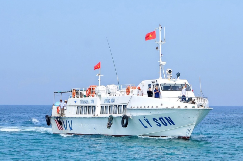 Tàu cao tốc từ Cảng Sa Kỳ đi Lý Sơn