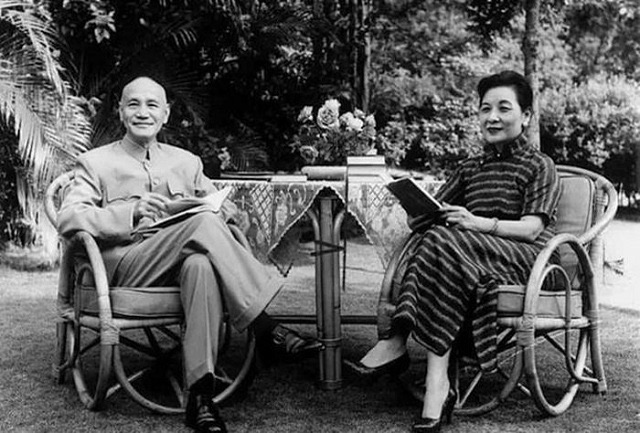Đại lộ Ngô Đồng gắn liền với câu chuyện tình Tưởng Giới Thạch – Tống Mỹ Linh