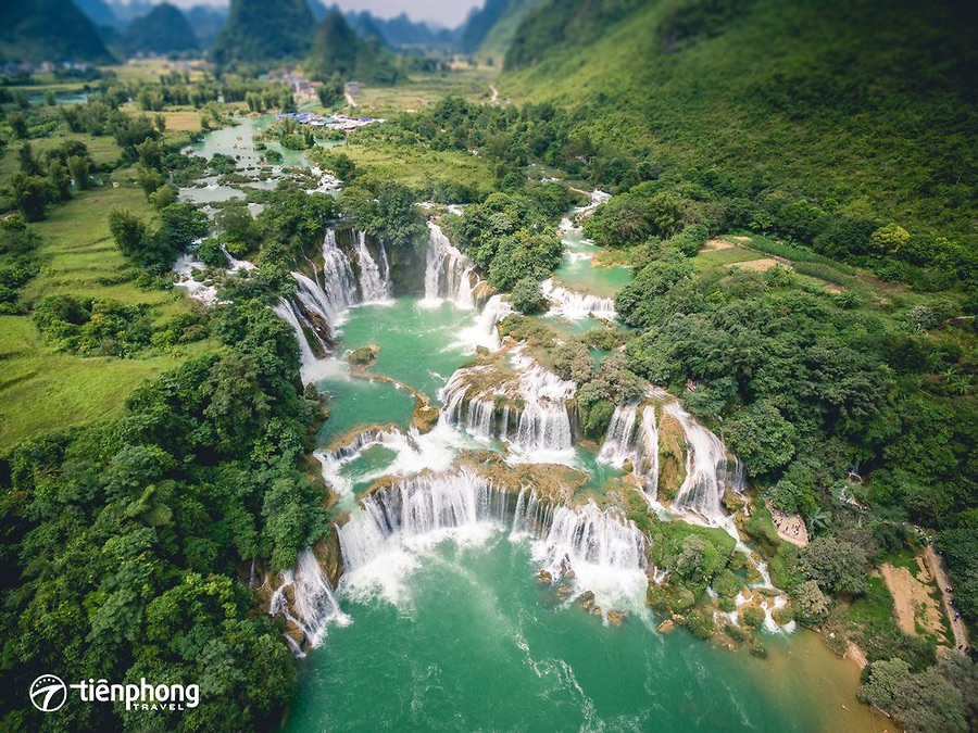 Thác Bản Giốc mùa thu hùng vĩ