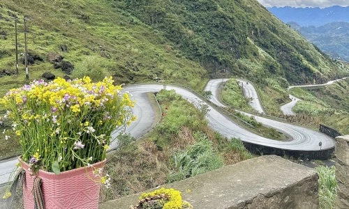 Dốc Thẩm Mã uốn lượn trên cung đường Hà Giang