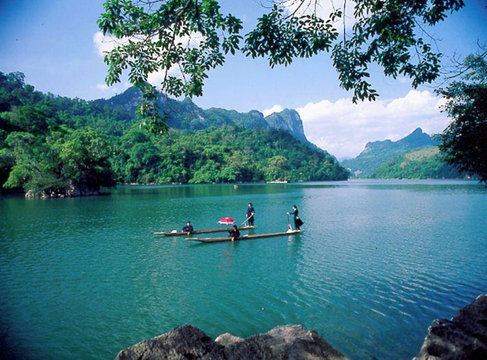 Hồ Ba Bể (Ảnh sưu tầm)