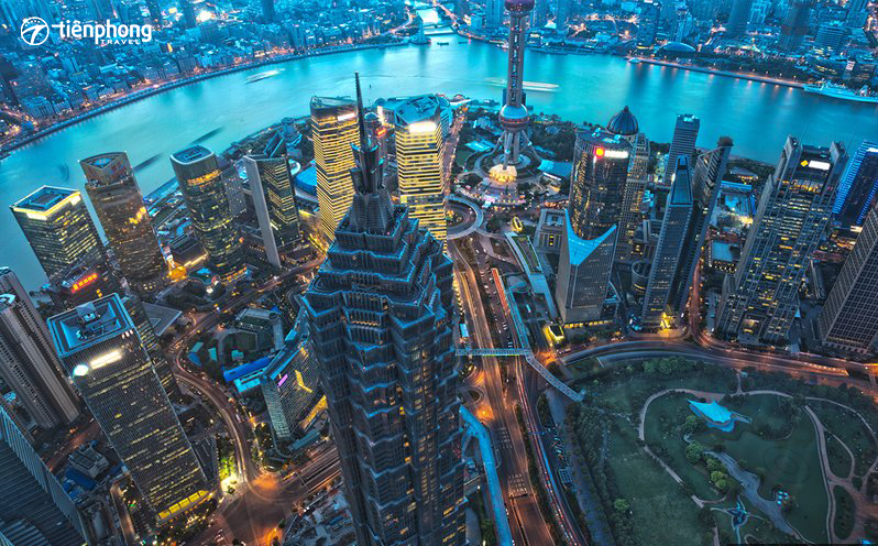 Thượng Hải về đêm lung linh ánh đèn