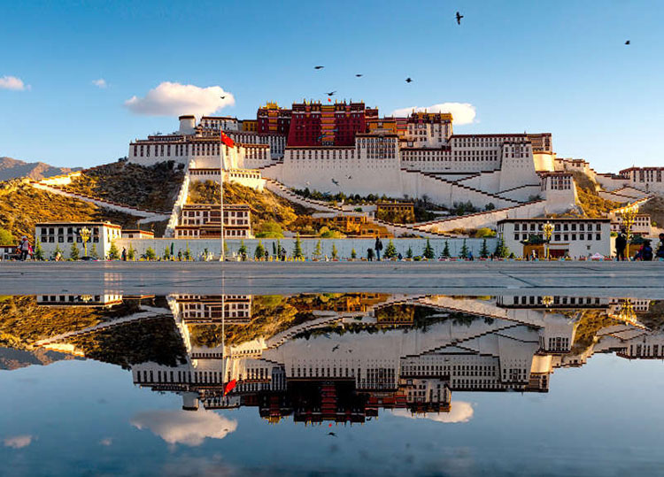 Khám phá Tây Tạng huyền bí cùng hoa hậu du lịch thế giới Huỳnh Vy - Tiên Phong Travel