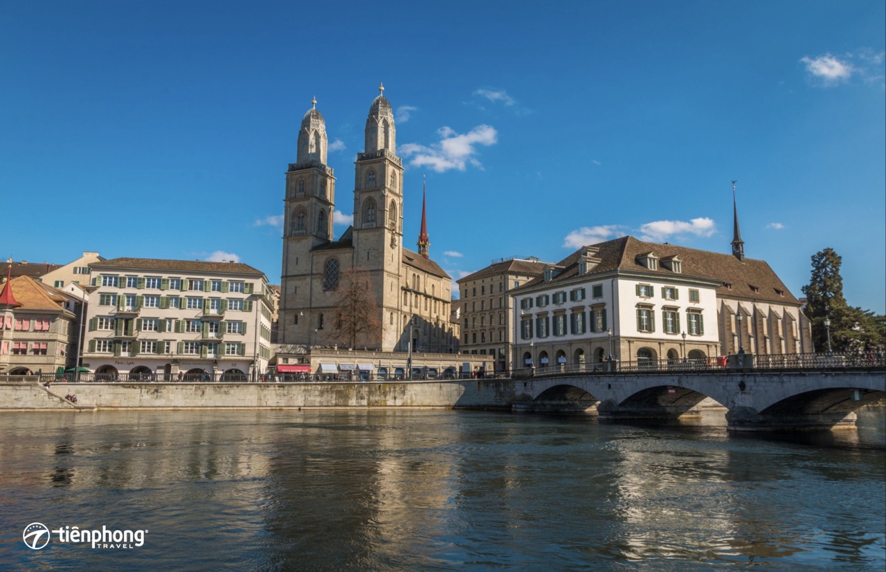 Nhà thờ Grossmünster – biểu tượng lịch sử của thành phố Zurich, Thụy Sĩ