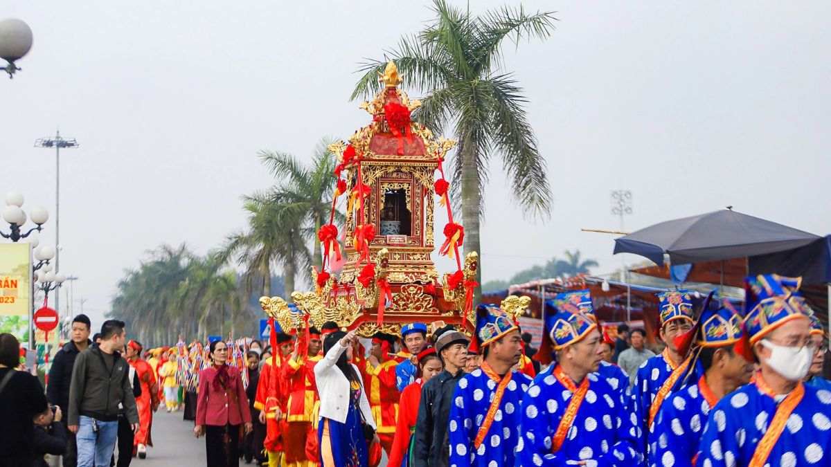 Lễ khai ấn Đền Trần cầu công danh đầu năm