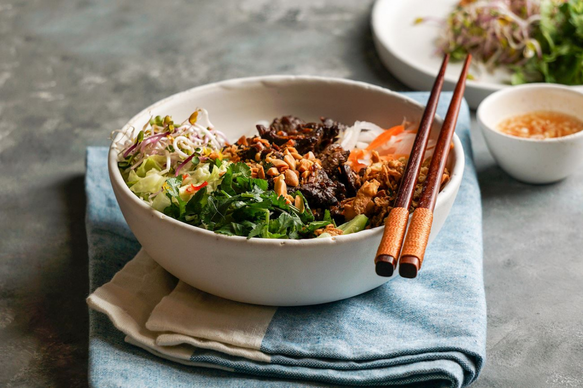 Bún bò Nam Bộ