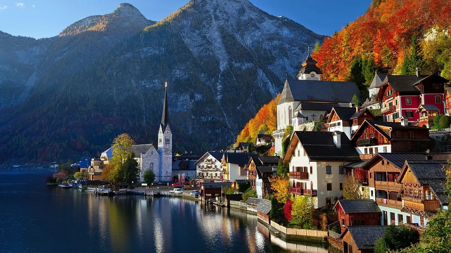 Làng Hallstatt mùa thu - Áo
