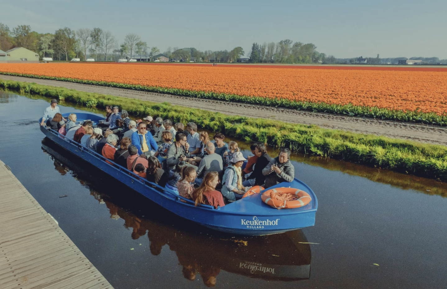 Keukenhof - ngắm cánh đồng hoa tulip trên thuyền