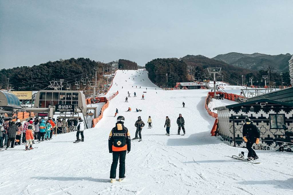 Khu trượt tuyết Bears Town Ski Resort Hàn Quốc