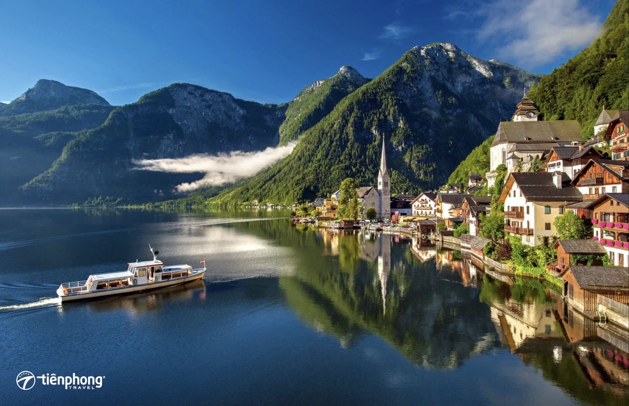 Làng Hallstatt thơ mộng