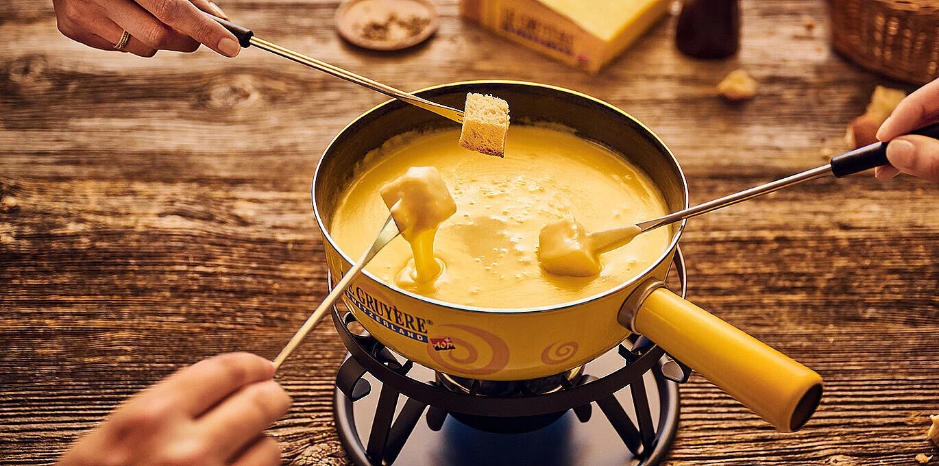 Lẩu phô mai Fondue béo ngậy, nóng hổi