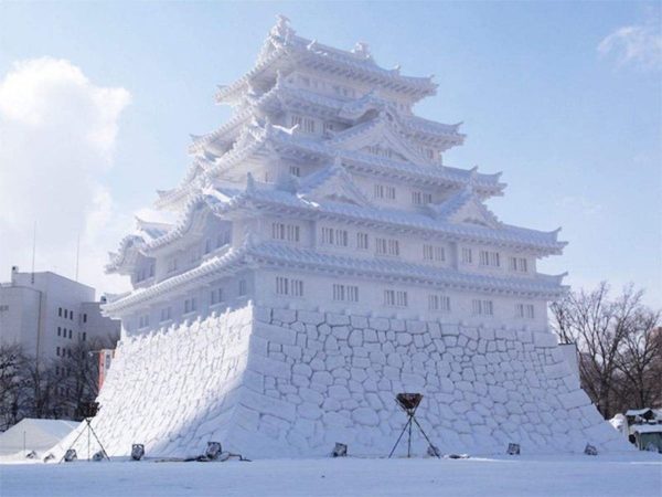 Mô phỏng Lâu đài Himeji tại lễ hội tuyết Sapporo
