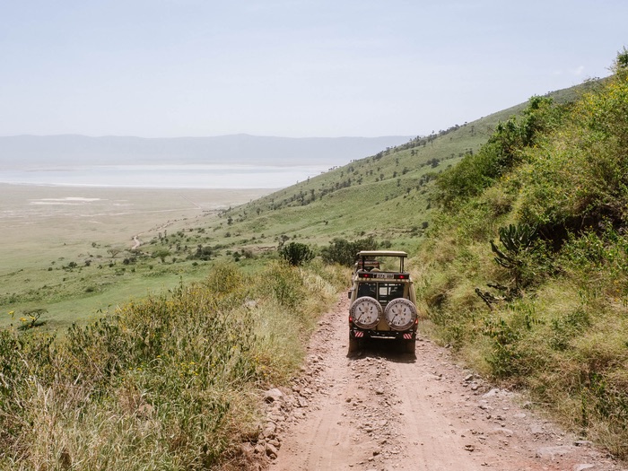Đường xuống Ngorongoro Crater