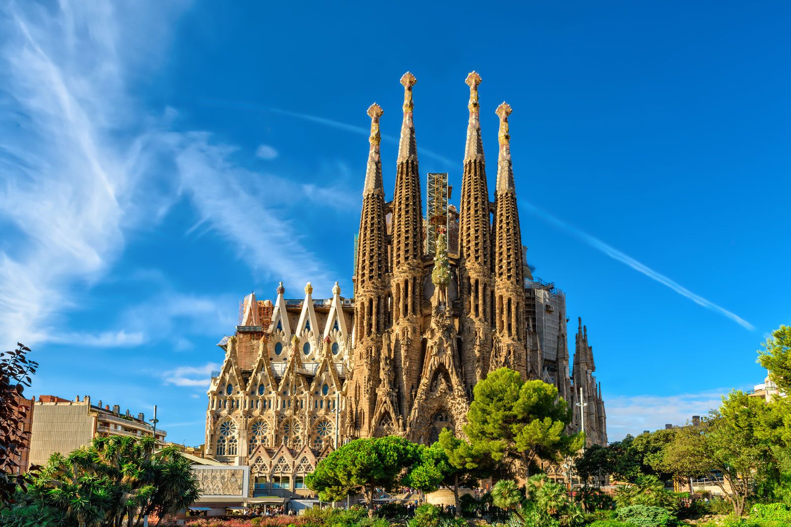 Nhà thờ Sagrada Familia - Kiệt tác vĩ đại ở thành phố Barcelona