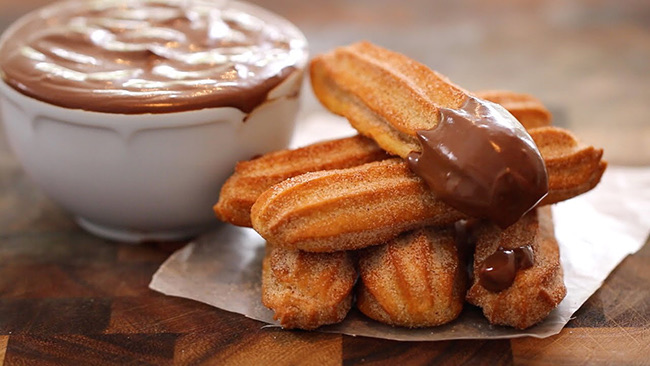 Sức hút khó cưỡng của món bánh churros Tây Ban Nha