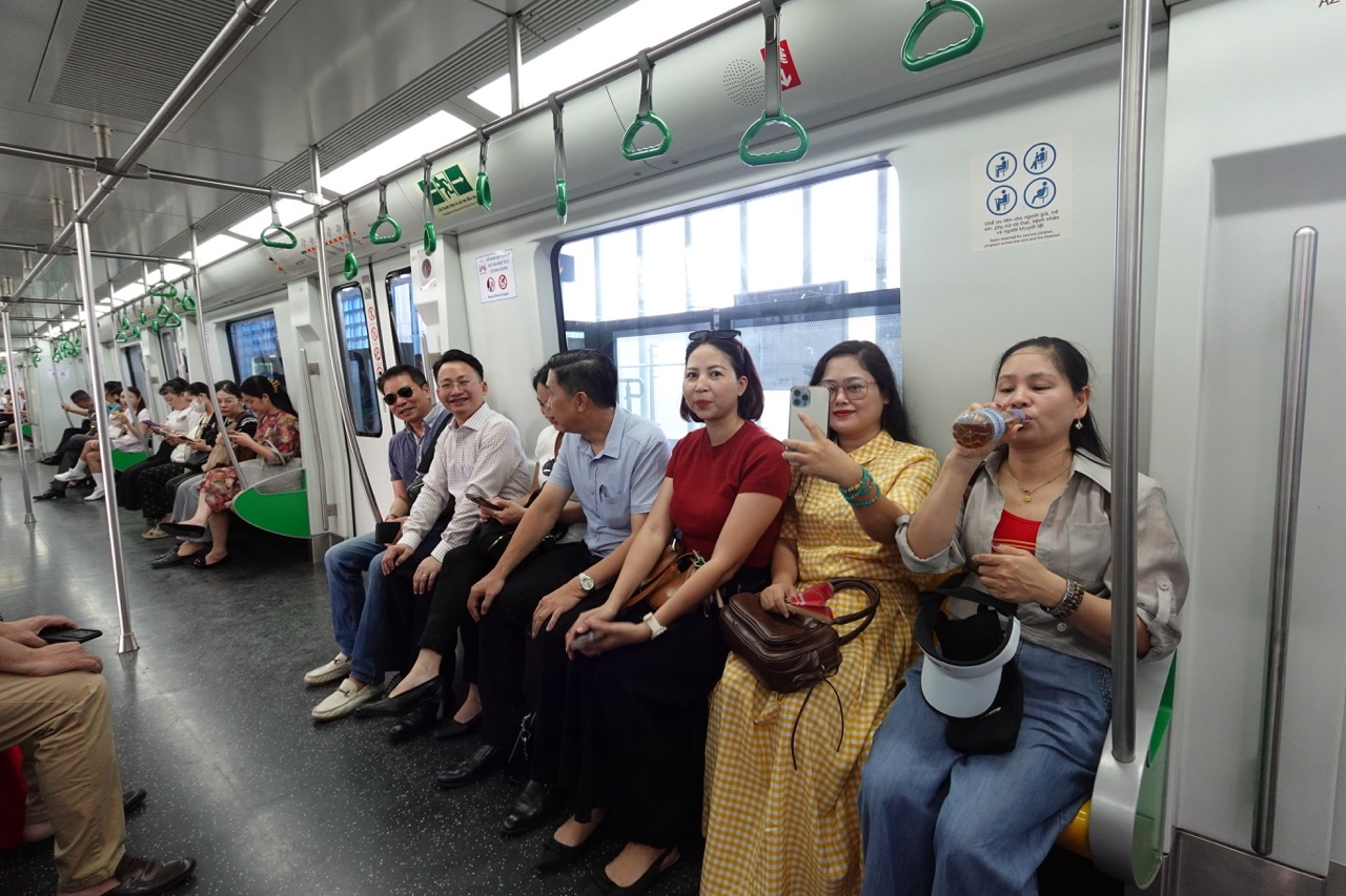 Trải nghiệm du lịch bằng tàu Metro