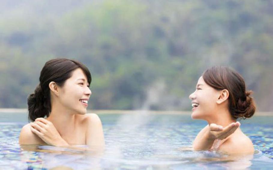 Trải nghiệm tắm Onsen là hoạt động du khách không thể bỏ qua khi ghé thăm đất nước mặt trời mọc