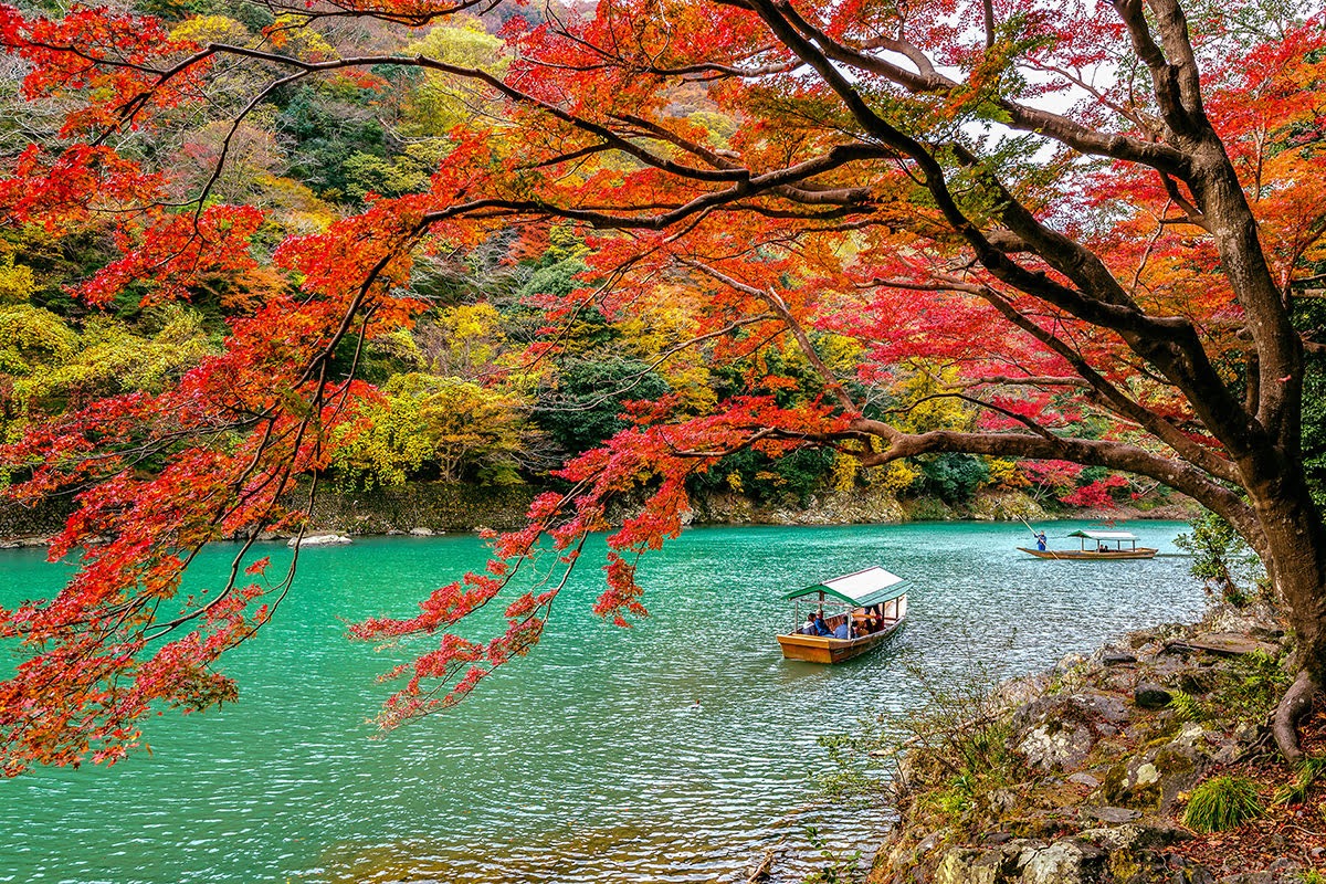 Vẻ đẹp vượt thời gian Arashiyama mùa thu