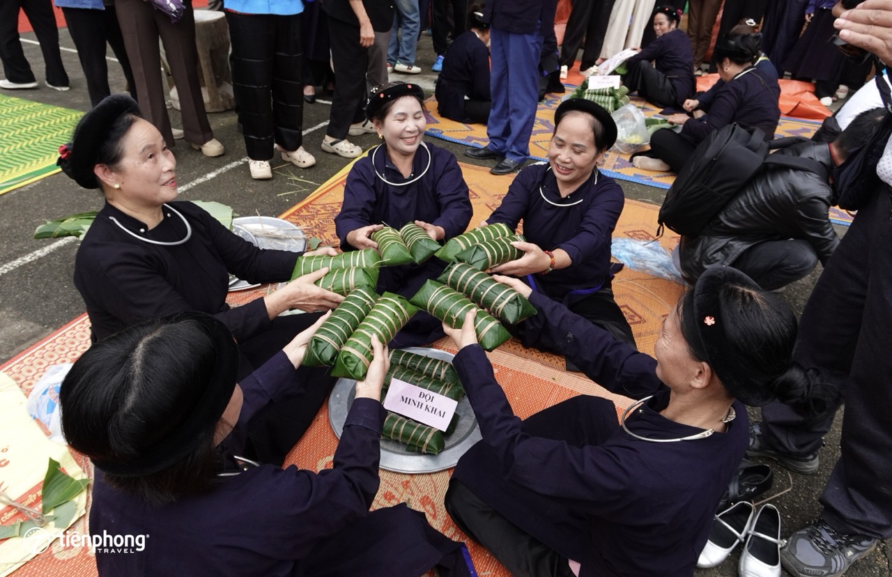 Bánh chưng đen