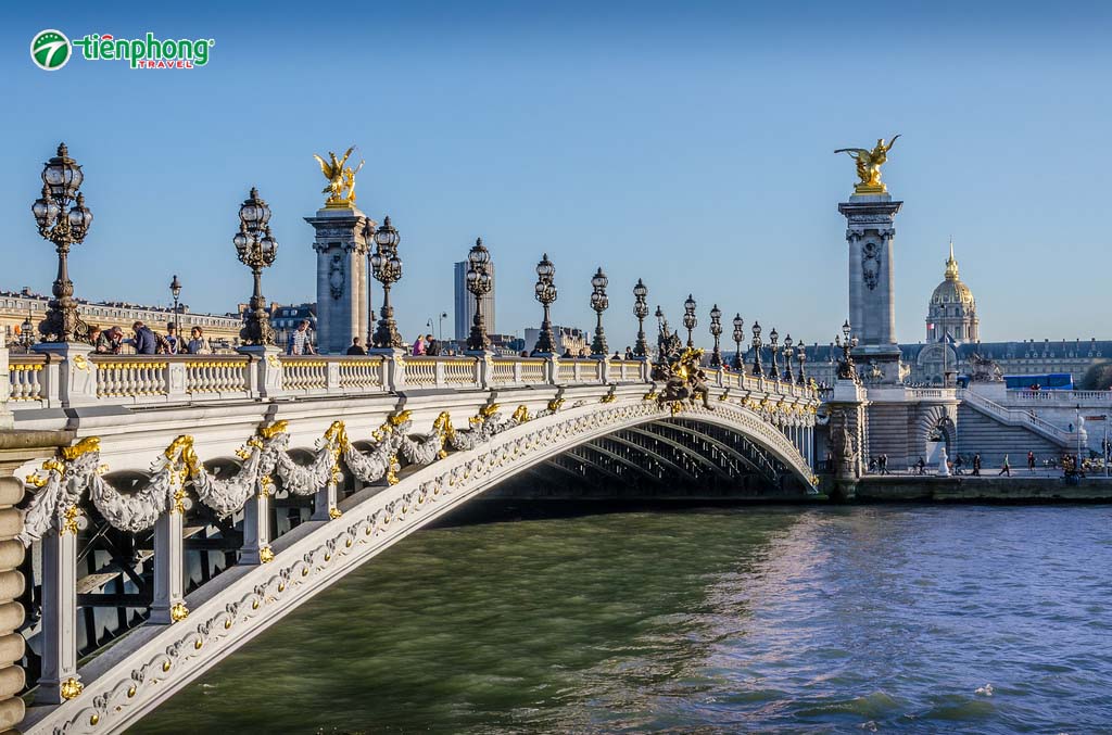 cầu Alexandre III