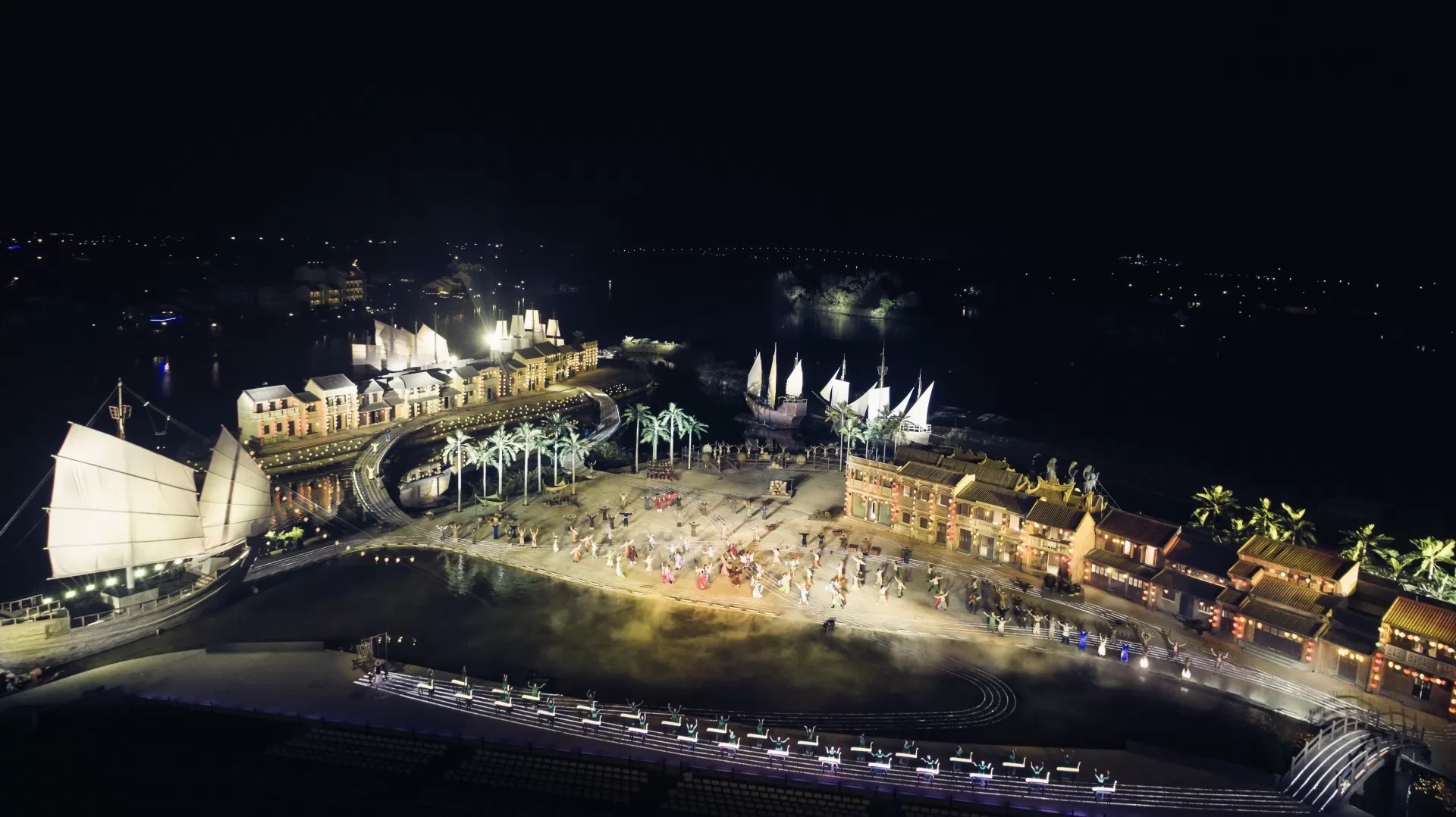 Show diễn thực cảnh Ký Ức Hội An trên sân khấu ngoài trời