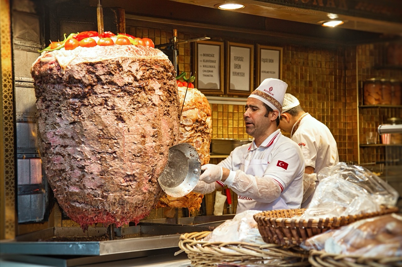 Món Doner Kebab trứ danh của Thổ Nhĩ Kỳ