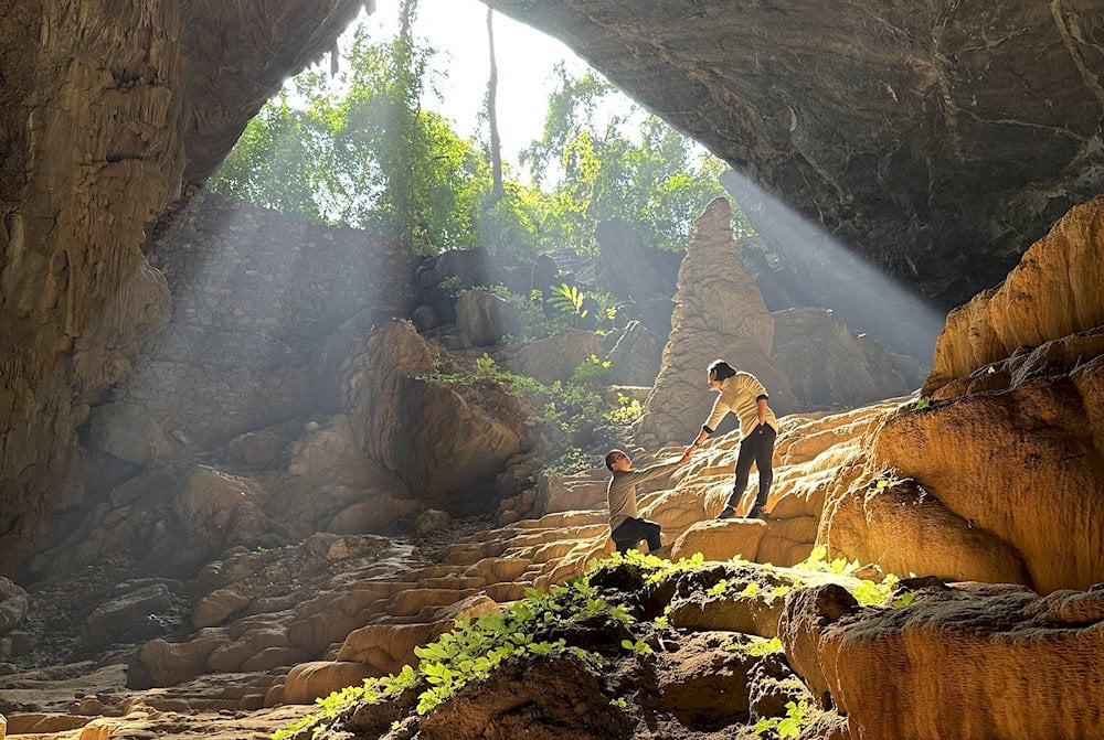 Động Mường Ngao kỳ vĩ