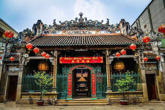 Chùa Bà Thiên Hậu Quận 5 điểm du xuân tâm linh Sài Gòn