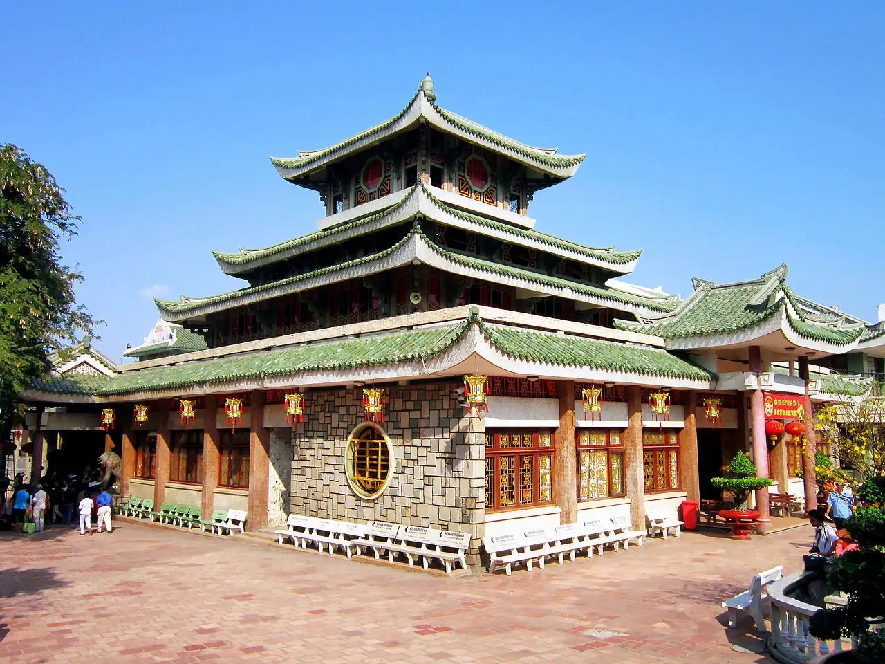 Miếu Bà Chúa Xứ Núi Sam điểm hành hương lớn miền Tây
