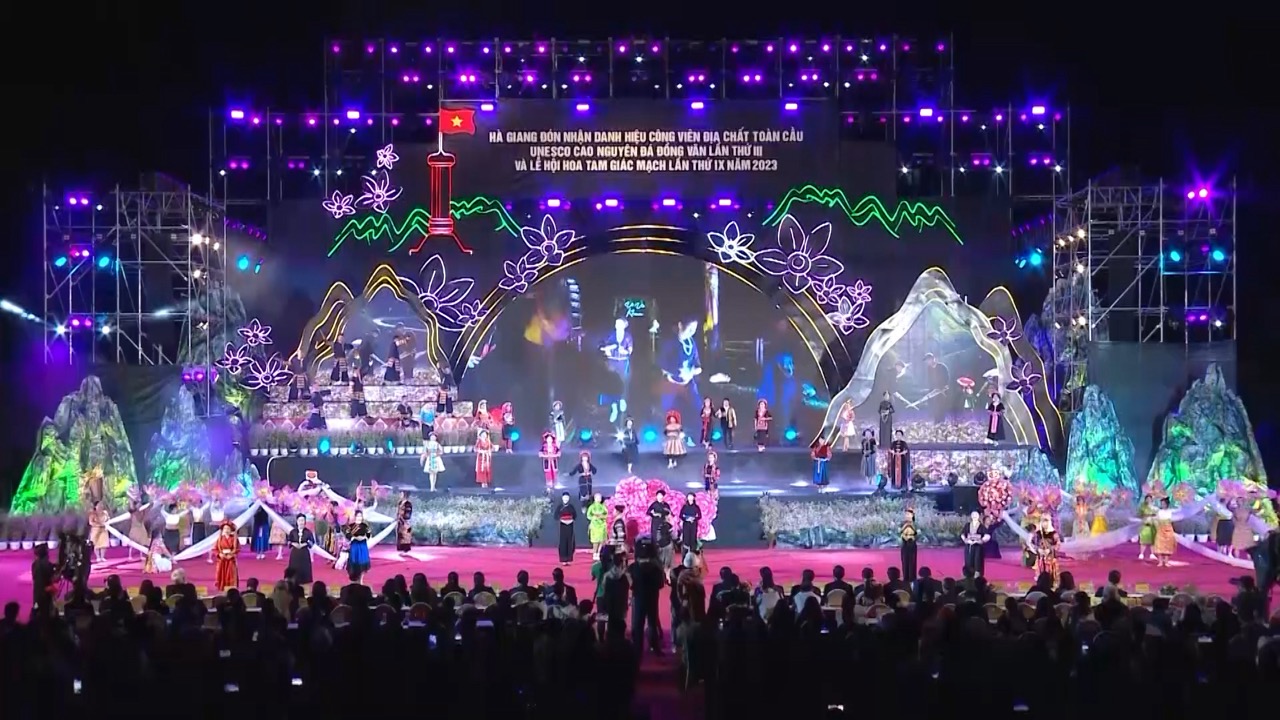 Lễ hội hoa tam giác mạch