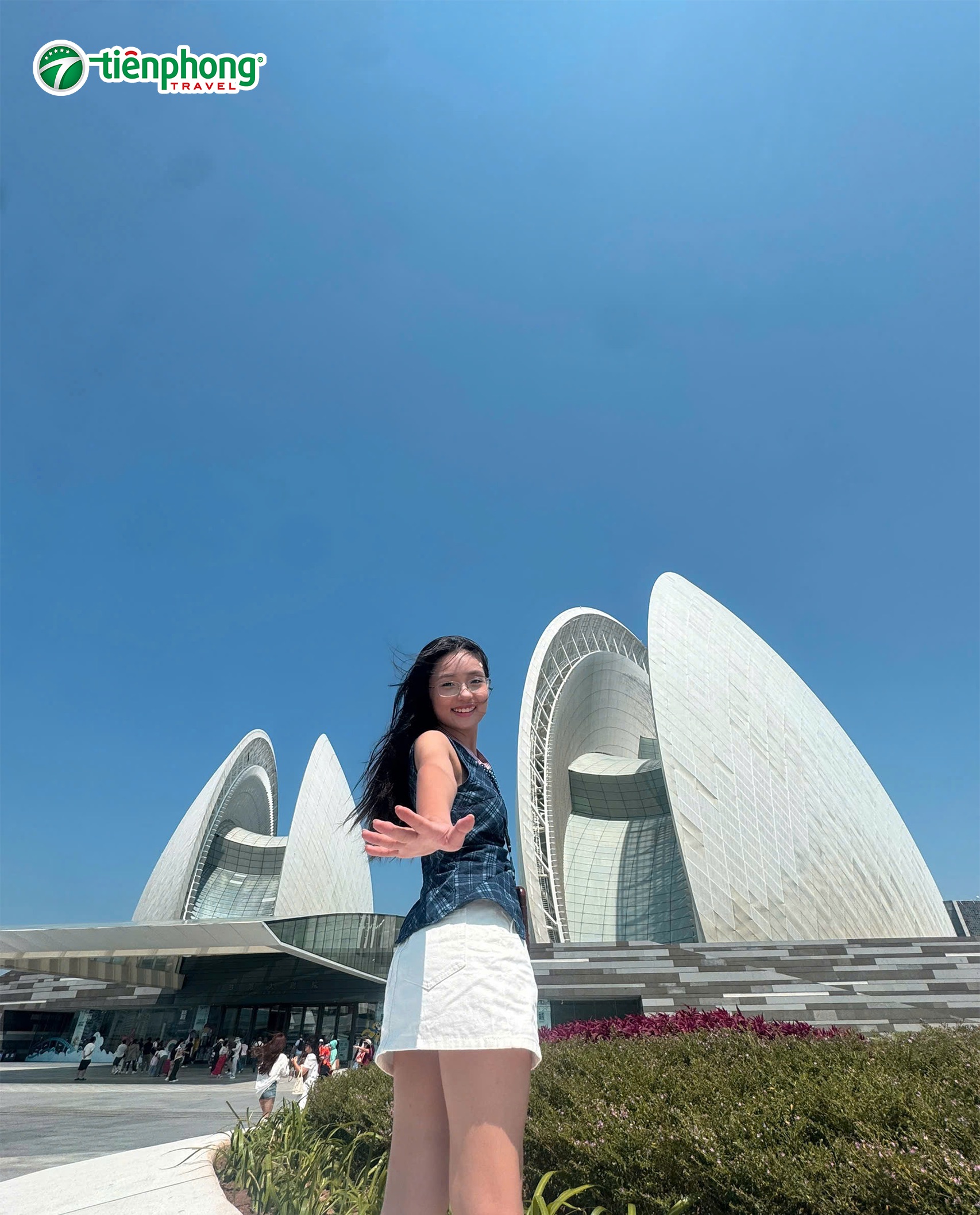 Góc sống ảo đáng đòng tiền bát gạo có trong Tour Quảng Chấu - Chu Hải - Thâm Quyến