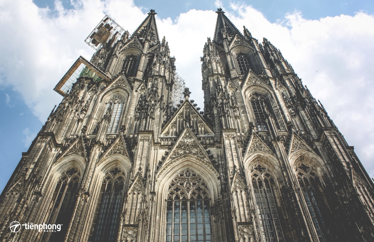 Kiến trúc Gothic biểu trưng của Nhà thờ Koln
