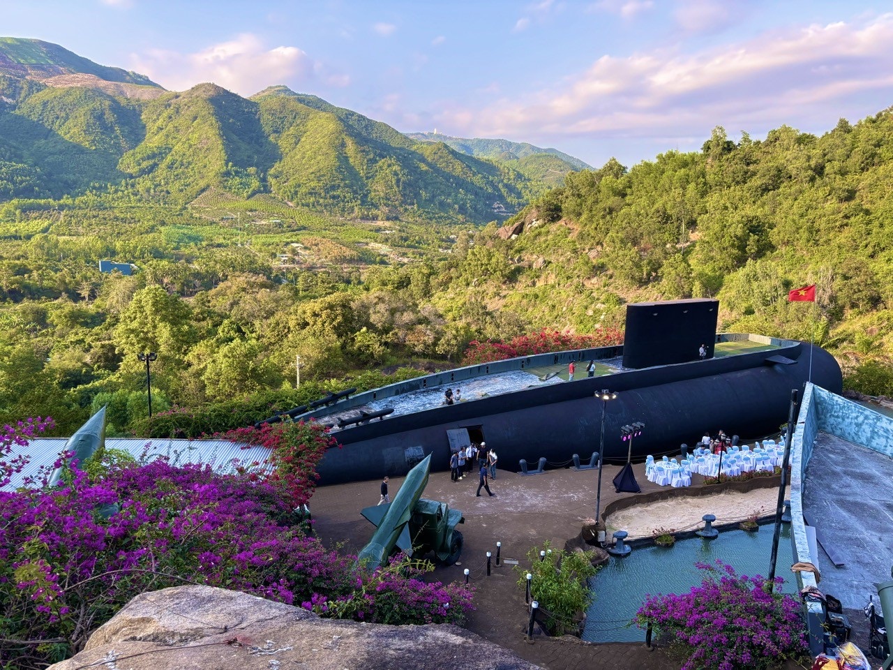 Không gian du lịch mới tại Nha Trang kết hợp núi đá và suối