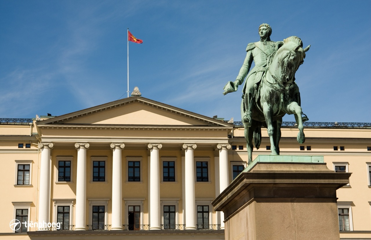 Vẻ đẹp uy nghiêm của Cung điện Hoàng gia Oslo