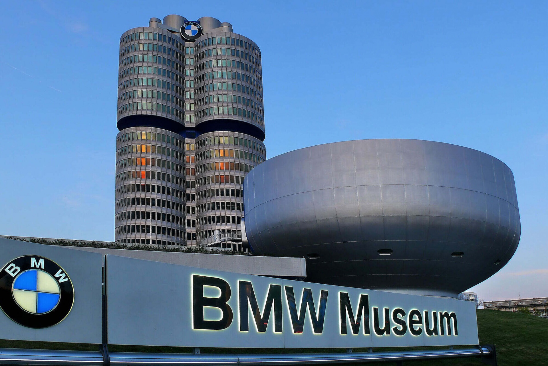 Bảo tàng BMW - Niềm tự hào công nghiệp Đức
