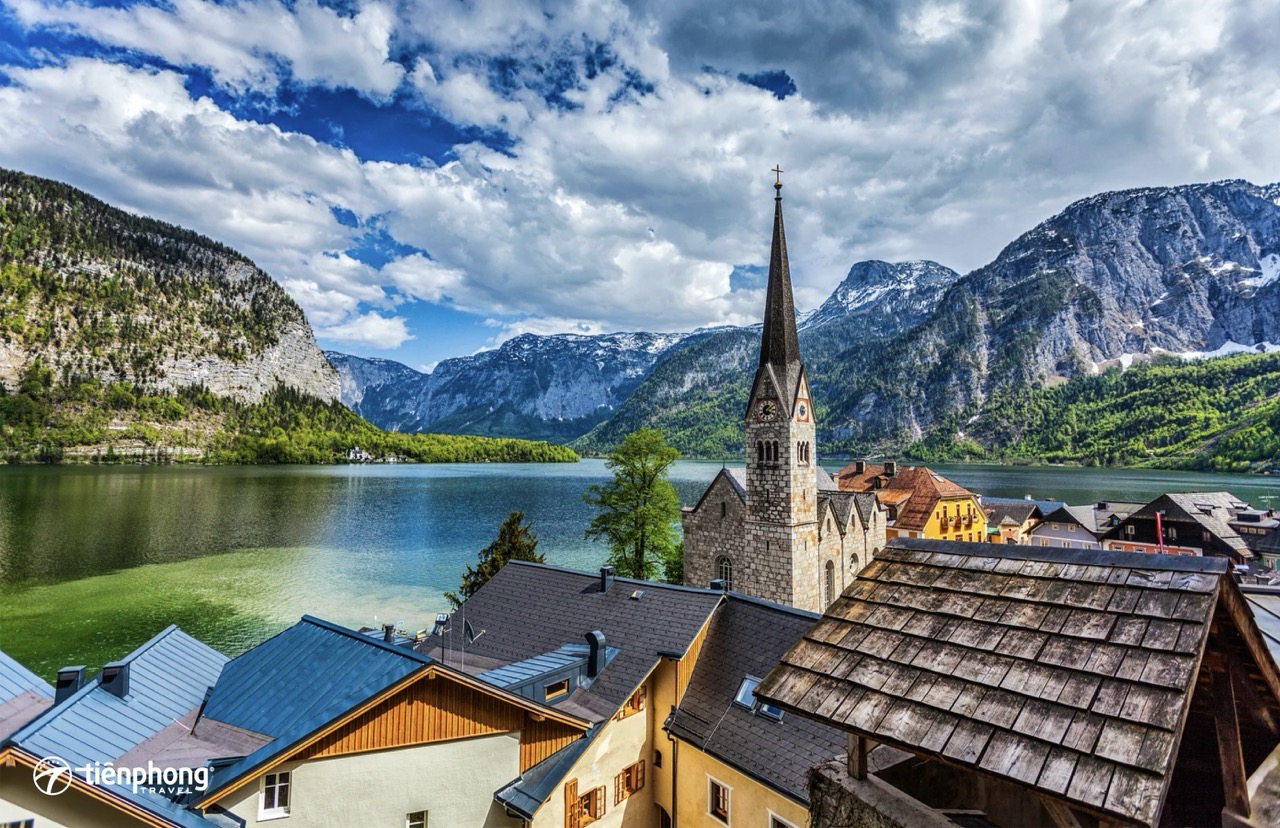 Vẻ đẹp như chốn thần tiên của làng cổ Hallstatt