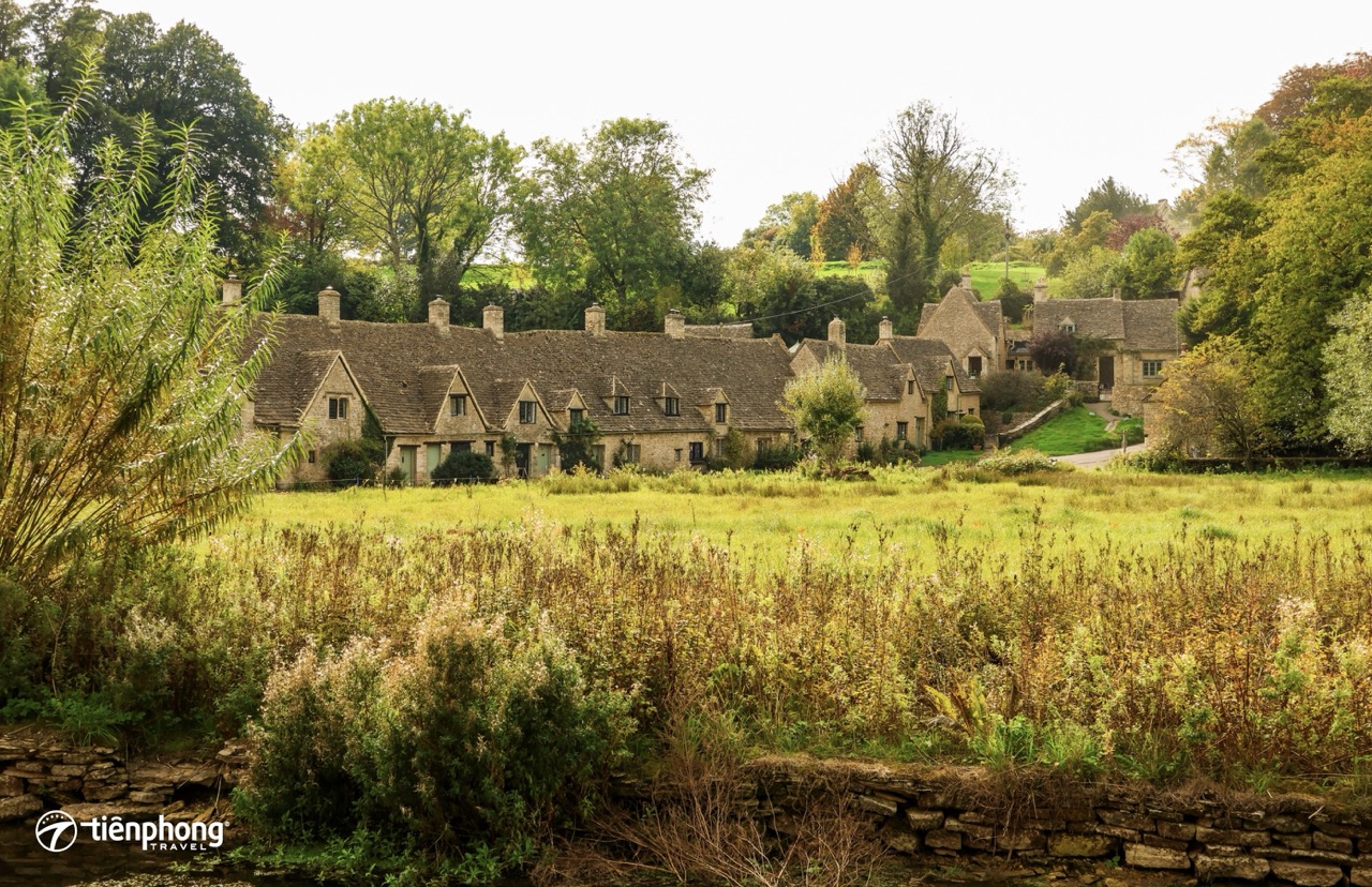Vẻ đẹp yên bình như tranh vẽ của làng Bibury
