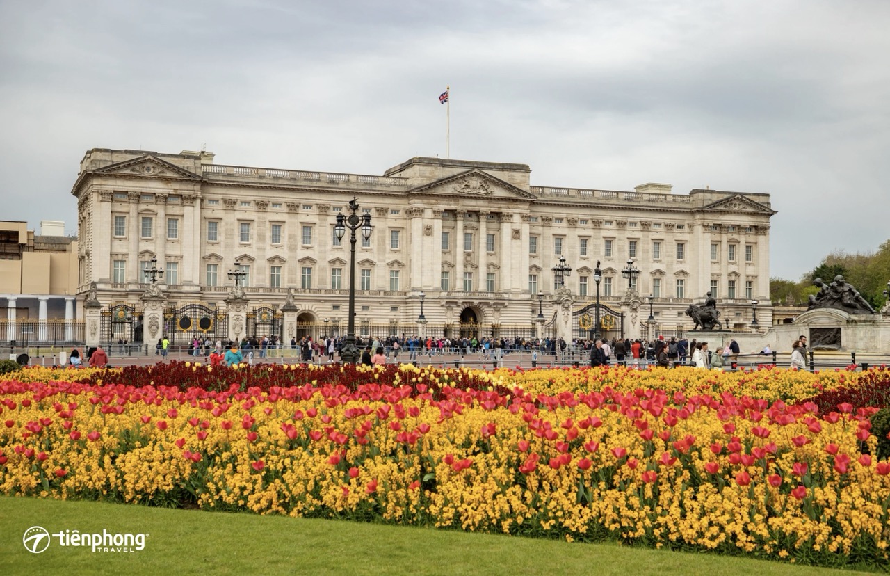 Cung điện Buckingham uy nghiêm
