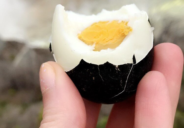 Trải nghiệm ăn thử trứng Kuro Tamago Nhật Bản