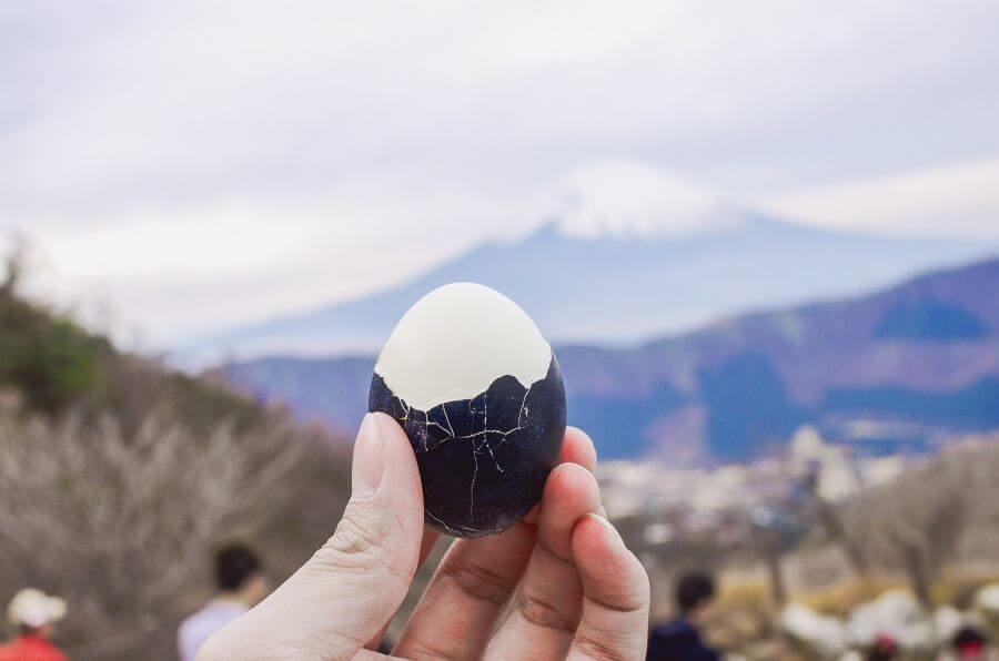 Bạn tin không? Ăn một quả trứng Kuro Tamago, được cho là sống thêm 7 năm!