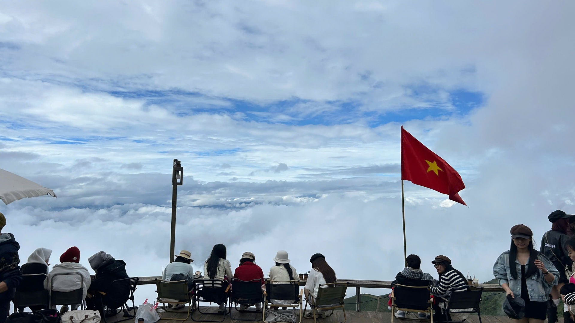 Săn mây tà (Ảnh: Group LM)