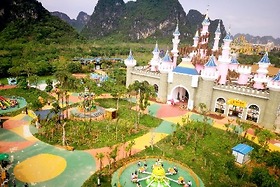 Công viên Khung Long Nam Ninh Trung Quốc có gì?