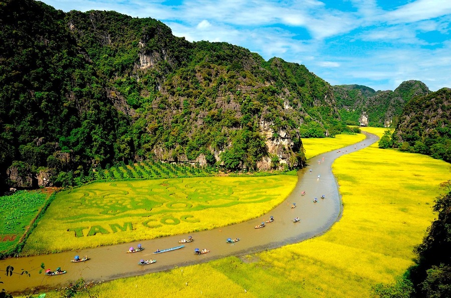 Du Lịch Ninh Bình Dịp 2/9 – Trải Nghiệm Lễ Hội Sôi Động, Ẩm Thực Đỉnh Cao Cùng Tiên Phong Travel