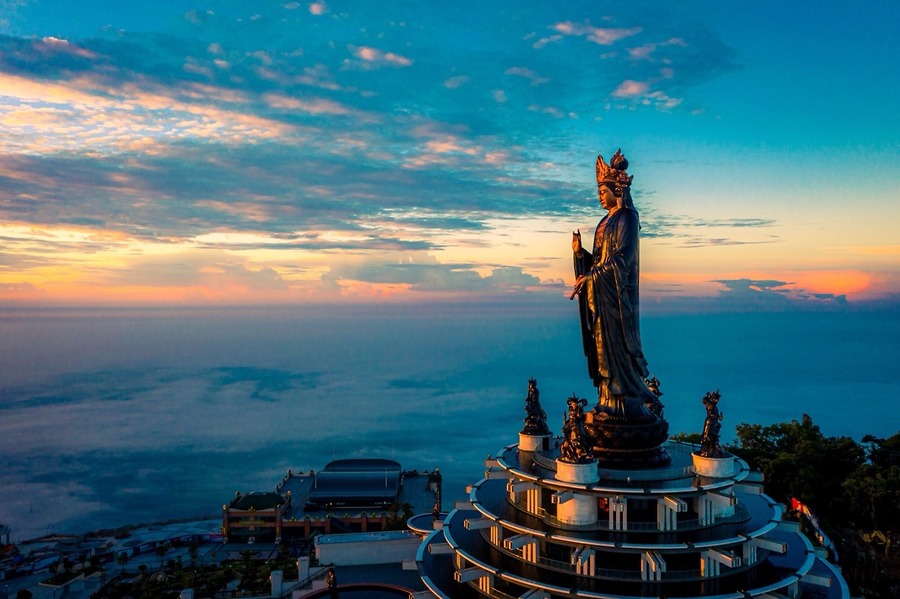Du xuân đắc lộc tại 8 ngôi cổ tự linh thiêng nhất miền Nam 2026