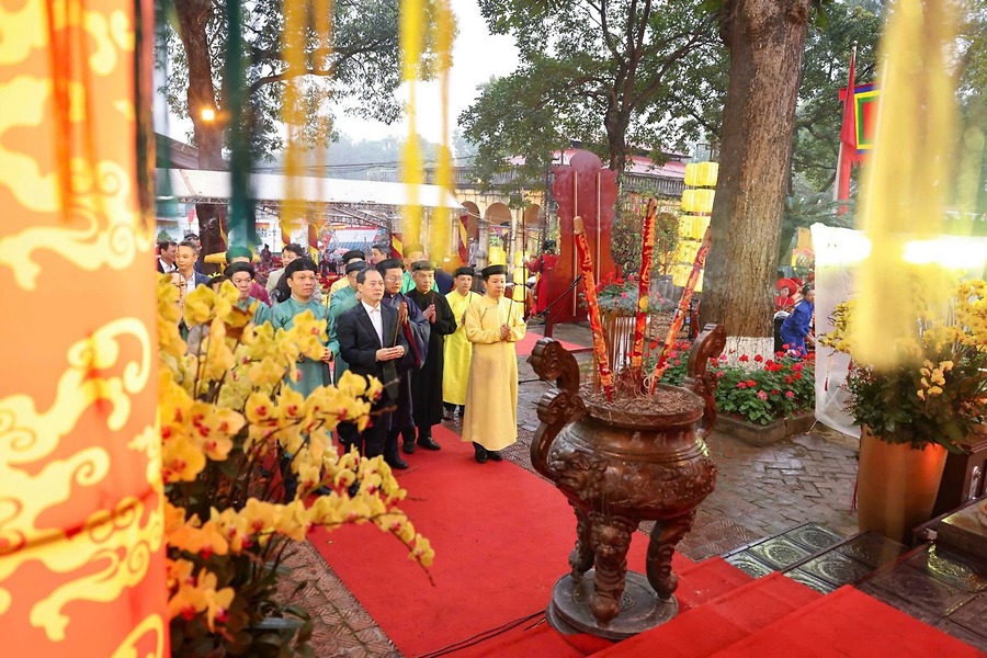 Hoàng thành Thăng Long rộn ràng Lễ dâng hương khai xuân Bính Ngọ 2026