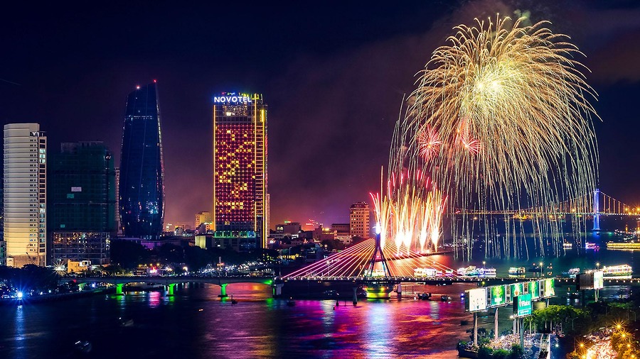 Đà Nẵng bừng sáng mùa du lịch cao điểm với Lễ hội Pháo hoa quốc tế DIFF 2026